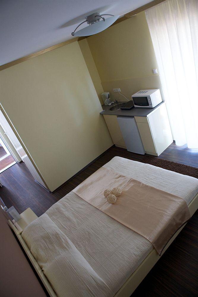 Sunset Apartments Hajduszoboszlo Bagian luar foto